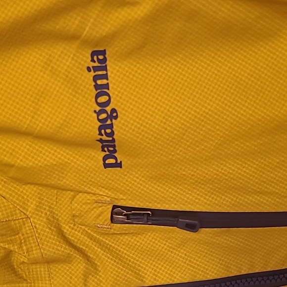 Patagonia Yellow H2No Hooded Pullover Jacket - Picture 3 of 7